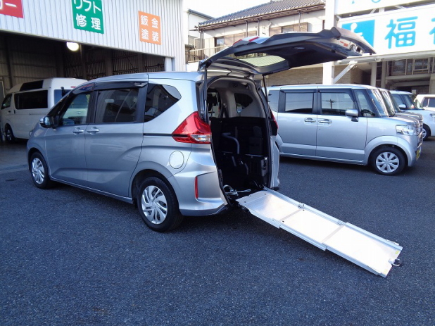 フリード+ フリード+